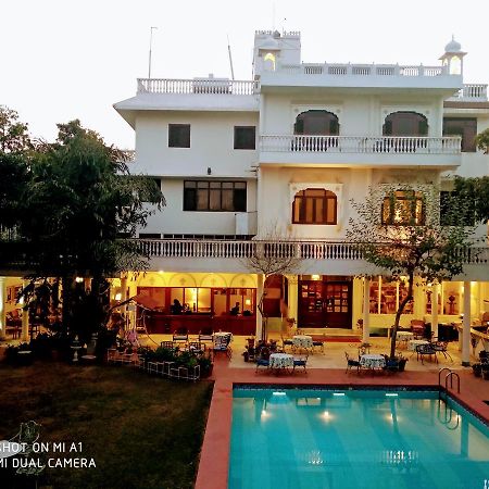 Hotel Meghniwas Jaipur Extérieur photo