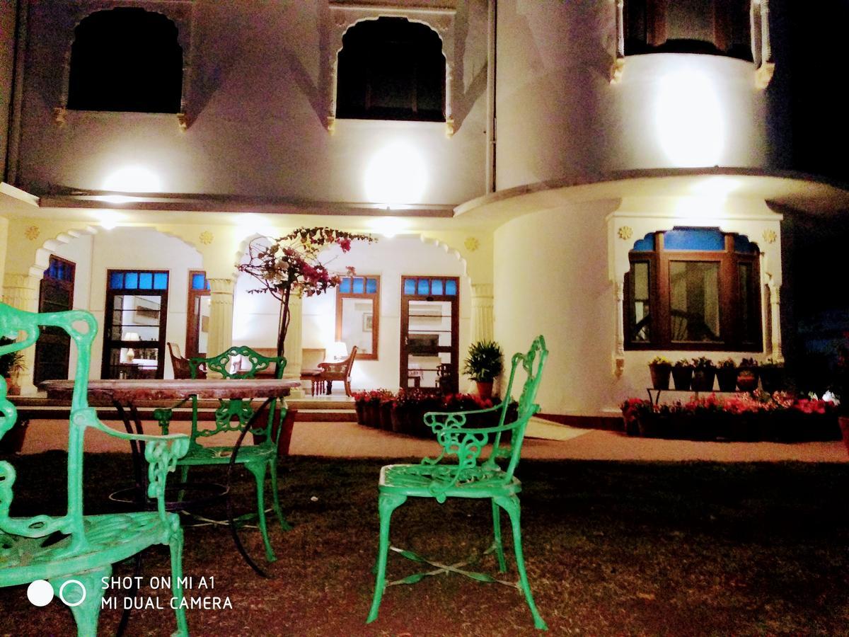 Hotel Meghniwas Jaipur Extérieur photo